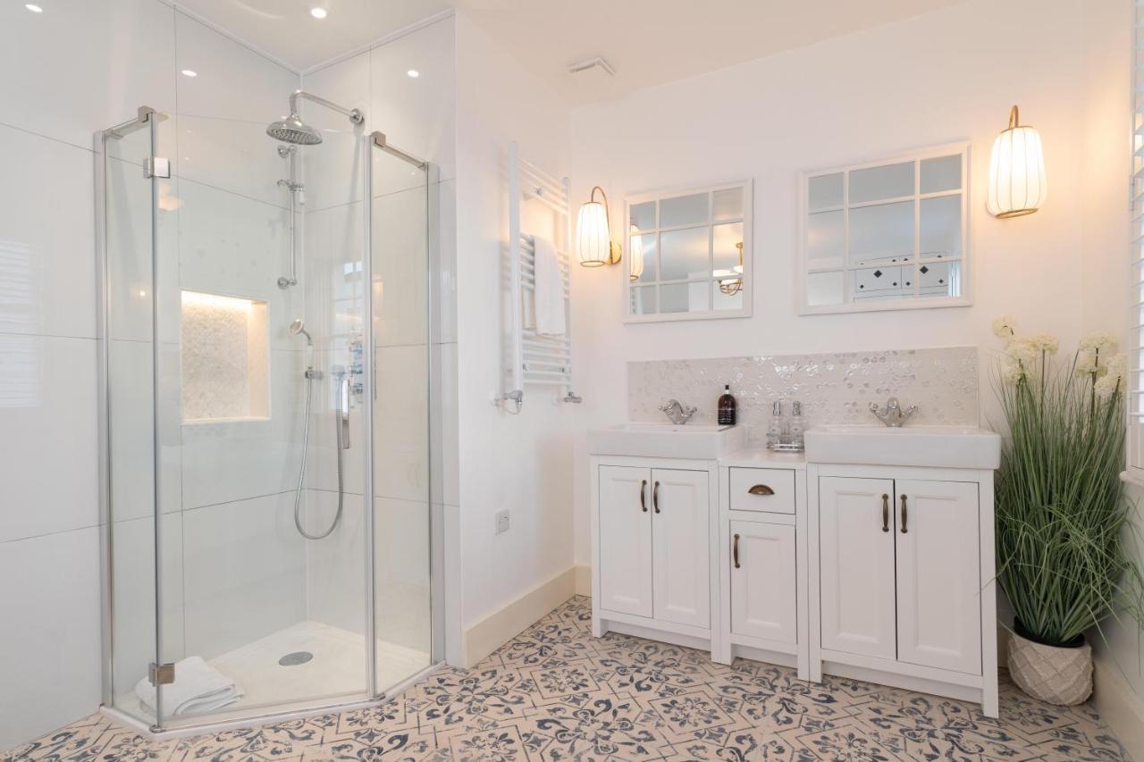 Gloucester Place Townhouse With Hot Tub! Cheltenham Exterior photo