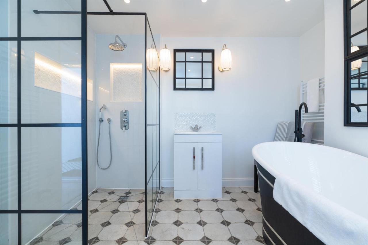 Gloucester Place Townhouse With Hot Tub! Cheltenham Exterior photo