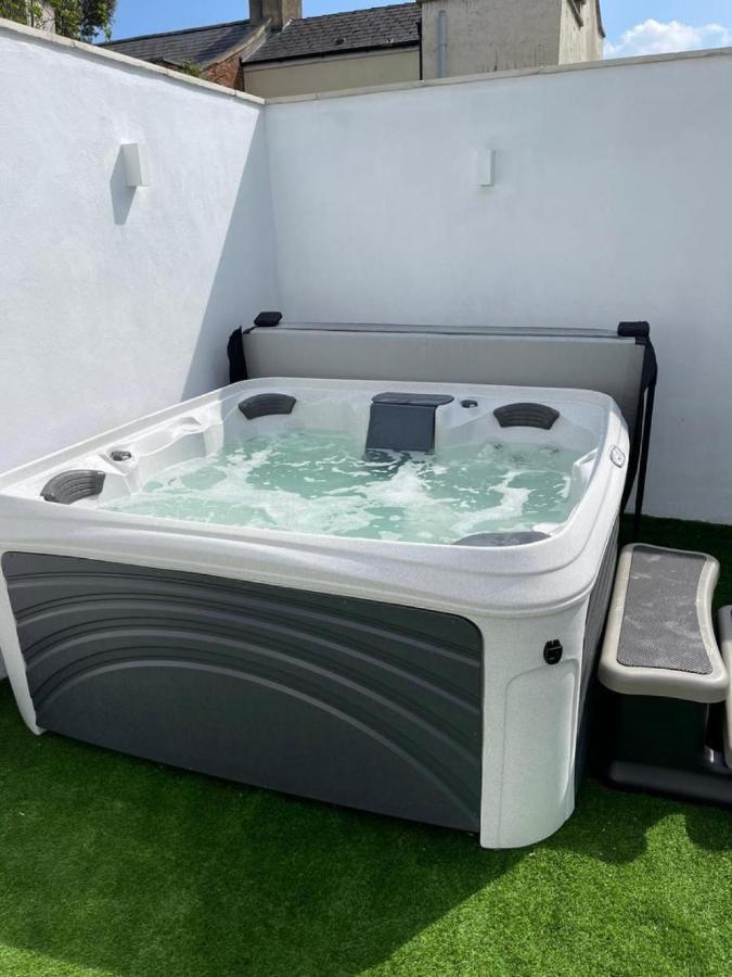 Gloucester Place Townhouse With Hot Tub! Cheltenham Exterior photo